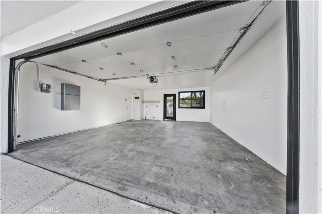 1033 E Via Escuela, Palm Springs, CA 92262