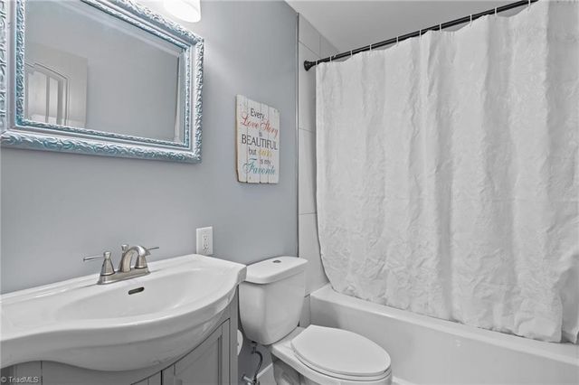 116 Ogden School Road, Kernersville, NC 27284
