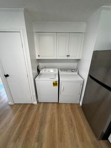 1464 W 32nd Street, Riviera Beach, FL 33404