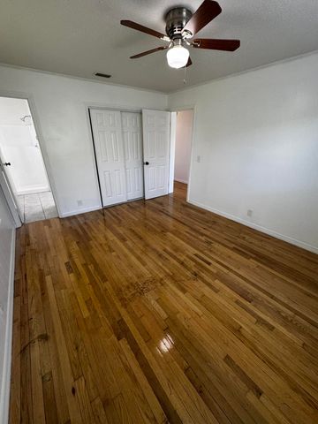 1464 W 32nd Street, Riviera Beach, FL 33404