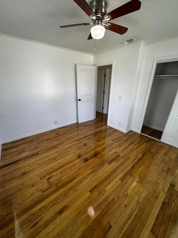 1464 W 32nd Street, Riviera Beach, FL 33404