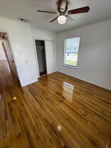 1464 W 32nd Street, Riviera Beach, FL 33404