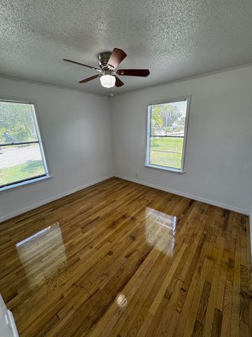 1464 W 32nd Street, Riviera Beach, FL 33404