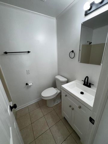 1464 W 32nd Street, Riviera Beach, FL 33404