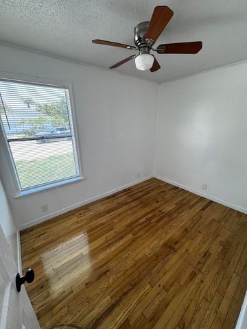 1464 W 32nd Street, Riviera Beach, FL 33404