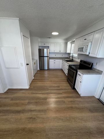 1464 W 32nd Street, Riviera Beach, FL 33404