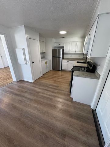 1464 W 32nd Street, Riviera Beach, FL 33404