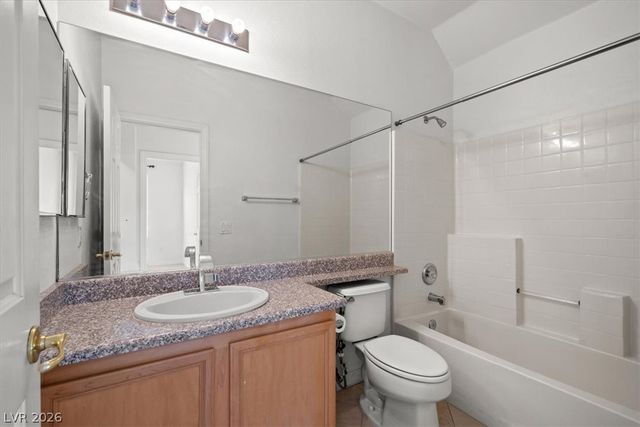 326 Blackstone River Avenue, Las Vegas, NV 89148