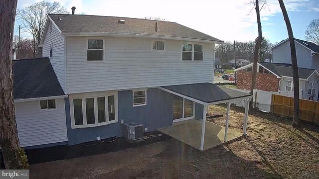 6815 ROLLING RD, Springfield, VA 22152