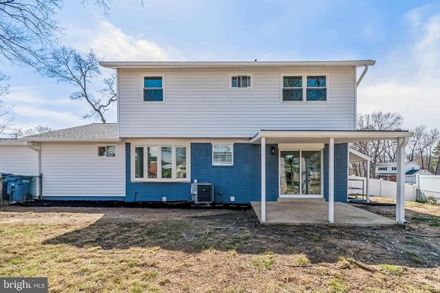 6815 ROLLING RD, Springfield, VA 22152