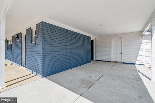 6815 ROLLING RD, Springfield, VA 22152