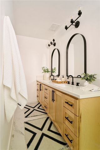 4800 Mary Ellen, Sherman Oaks, CA 91423