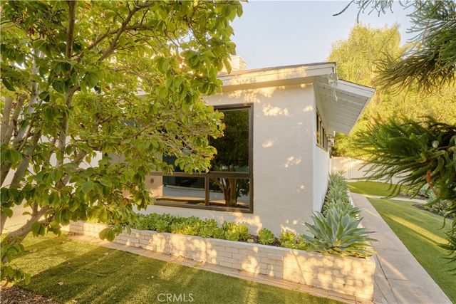 4800 Mary Ellen, Sherman Oaks, CA 91423