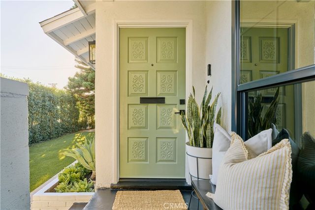 4800 Mary Ellen, Sherman Oaks, CA 91423