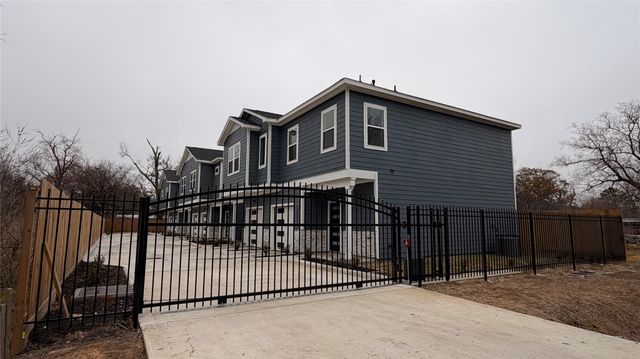 3535 Alderfer Street A, Houston, TX 77047