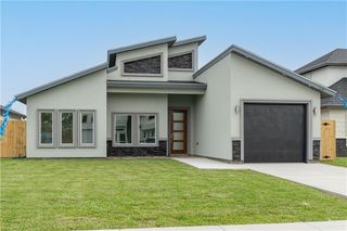 613 Tower Oak Drive, Alamo, TX 78516