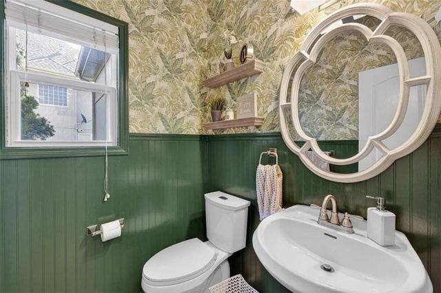 2612 SW Wintercreek Drive, Lee's Summit, MO 64081