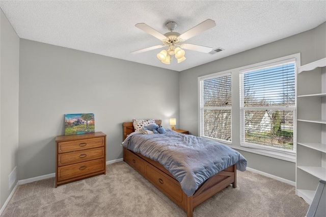 2612 SW Wintercreek Drive, Lee's Summit, MO 64081