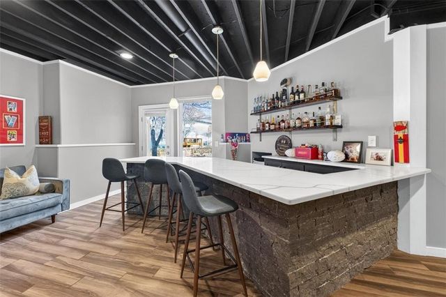 2612 SW Wintercreek Drive, Lee's Summit, MO 64081