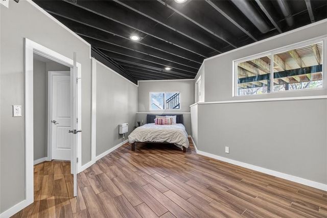 2612 SW Wintercreek Drive, Lee's Summit, MO 64081