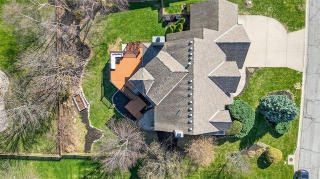 2612 SW Wintercreek Drive, Lee's Summit, MO 64081