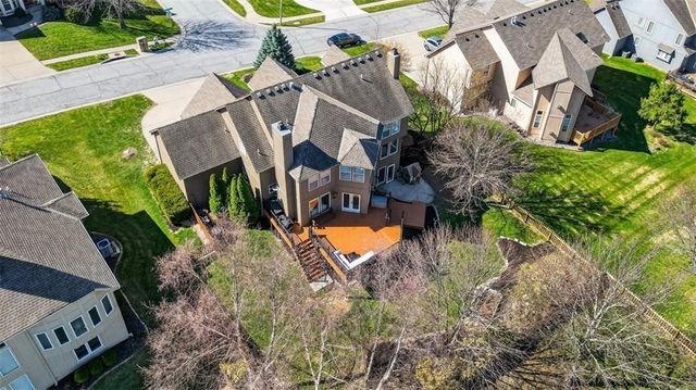 2612 SW Wintercreek Drive, Lee's Summit, MO 64081