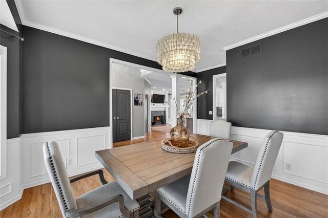 2612 SW Wintercreek Drive, Lee's Summit, MO 64081