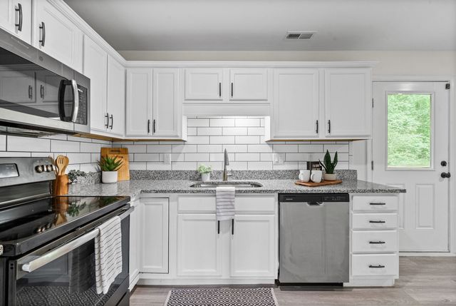 2216 Milan Ct, Madison, TN 37115