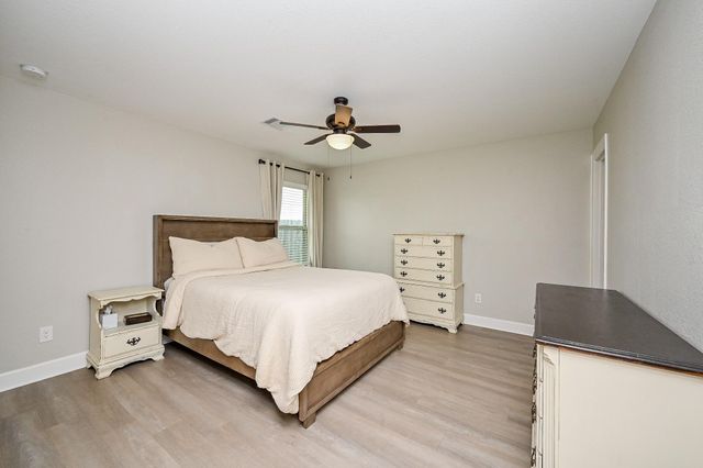 4235 Palmetto Grove Lane, Baytown, TX 77521
