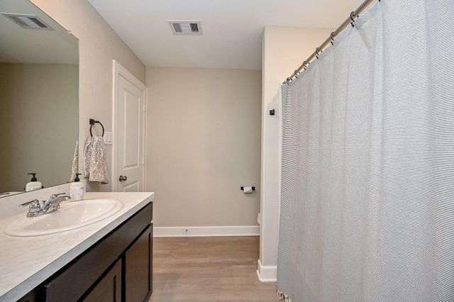 4235 Palmetto Grove Lane, Baytown, TX 77521