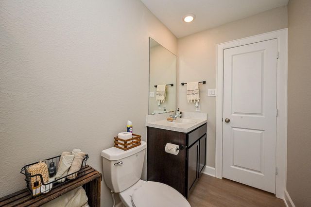 4235 Palmetto Grove Lane, Baytown, TX 77521