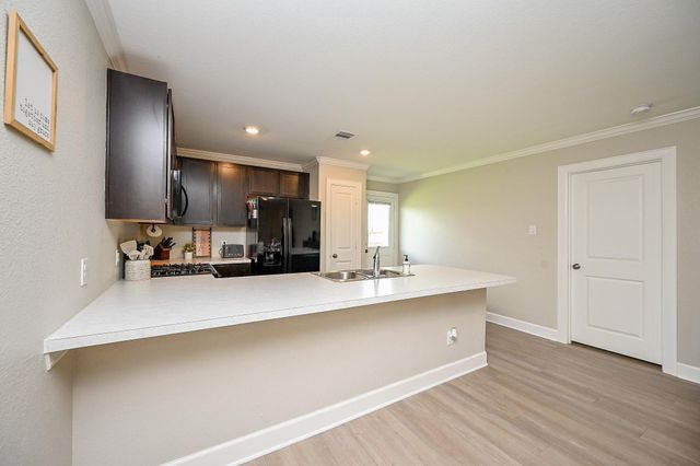 4235 Palmetto Grove Lane, Baytown, TX 77521