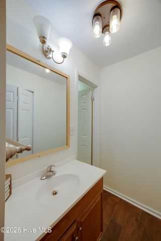 105 Tanglewood Drive, Greenville, NC 27858