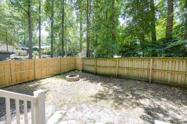 105 Tanglewood Drive, Greenville, NC 27858