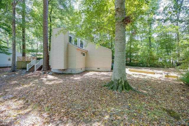 105 Tanglewood Drive, Greenville, NC 27858