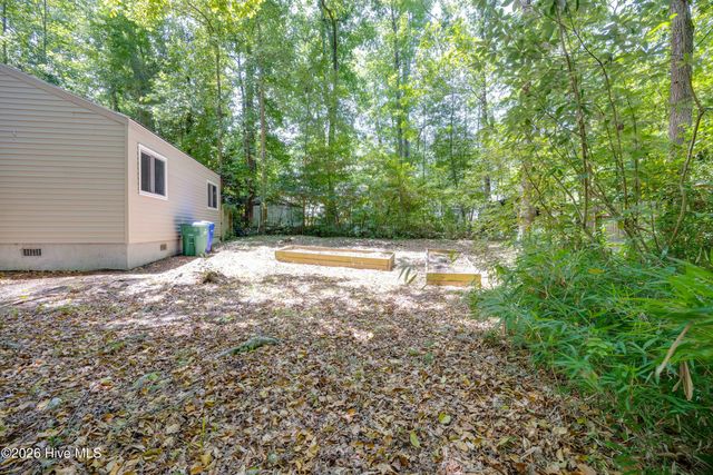 105 Tanglewood Drive, Greenville, NC 27858