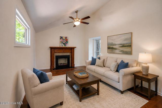105 Tanglewood Drive, Greenville, NC 27858