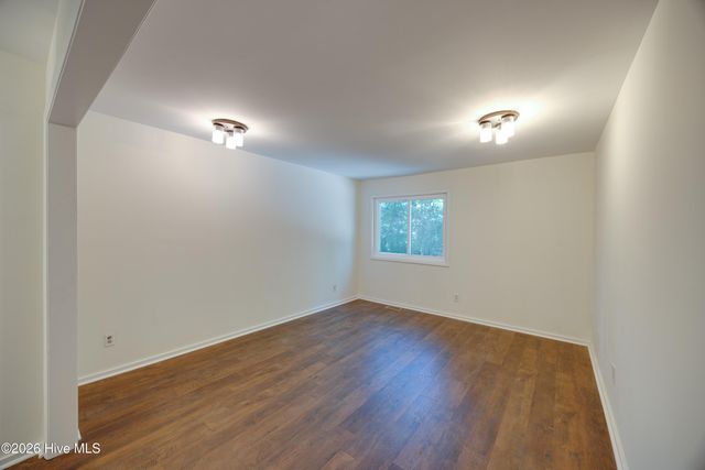 105 Tanglewood Drive, Greenville, NC 27858