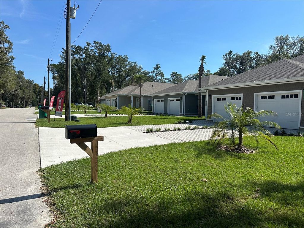 Image 5 of property listing at 6376 W FLANDERS LANE, Crystal River, FL 34429