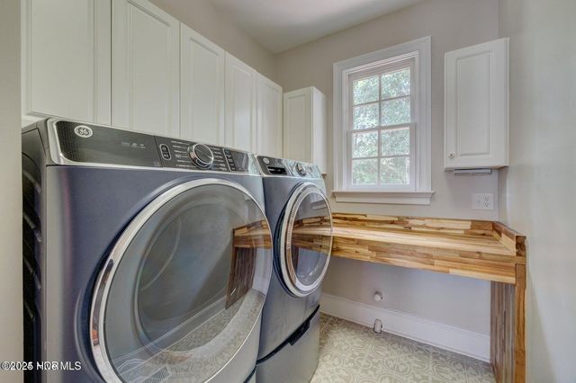 140 River Woods Drive, Wallace, NC 28466