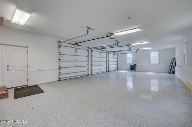 140 River Woods Drive, Wallace, NC 28466