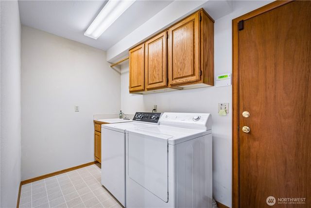 6912 65th Avenue W, Lakewood, WA 98499