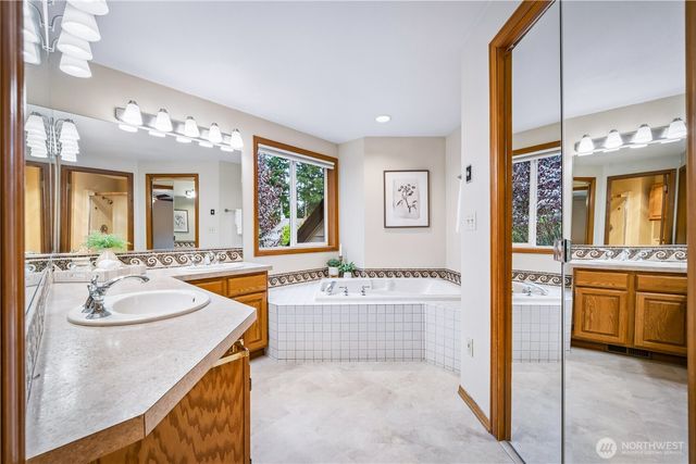 6912 65th Avenue W, Lakewood, WA 98499