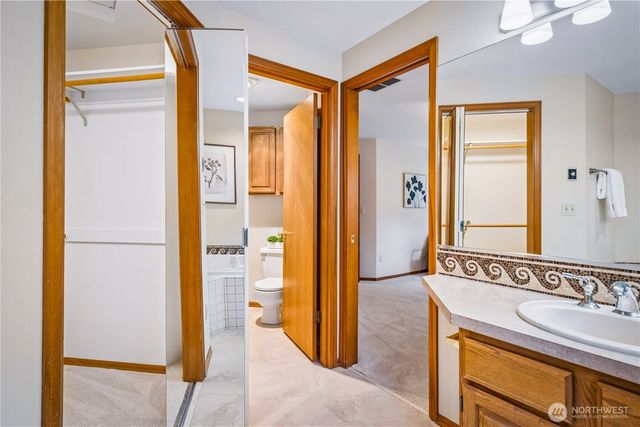 6912 65th Avenue W, Lakewood, WA 98499