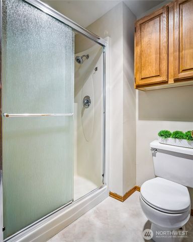 6912 65th Avenue W, Lakewood, WA 98499