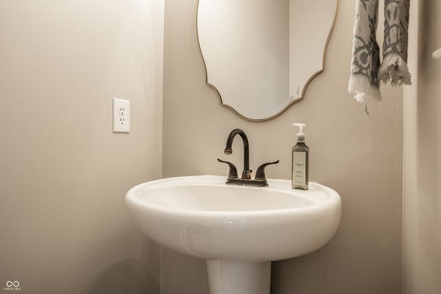 1432 Hession Drive, Brownsburg, IN 46112