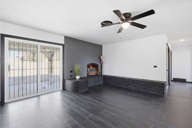 2313 Clearview Drive, Fort Worth, TX 76119
