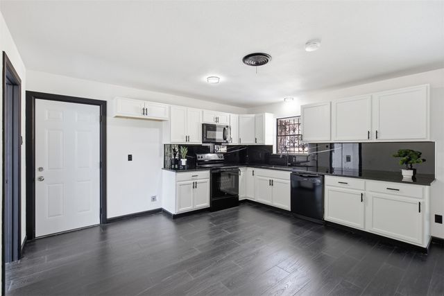 2313 Clearview Drive, Fort Worth, TX 76119