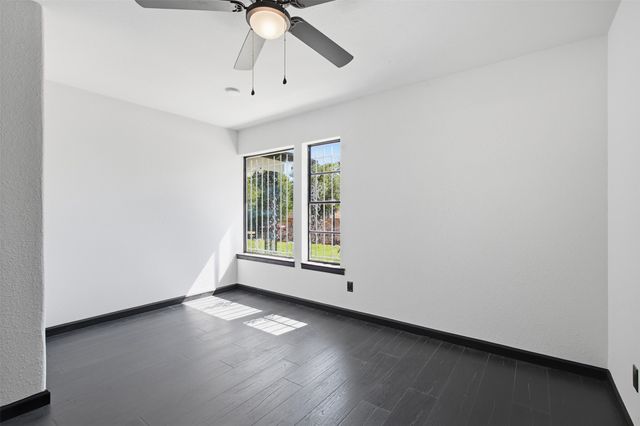 2313 Clearview Drive, Fort Worth, TX 76119