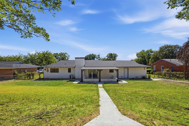 2313 Clearview Drive, Fort Worth, TX 76119